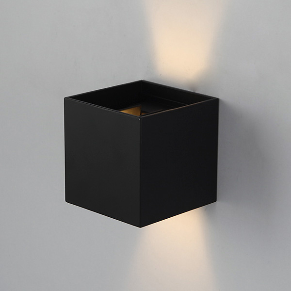 aplique-de-pared-led-black-cube-6w-ip54--blanco-ca-2-52930 aplique-de-pared-led-black-cube-6w-ip54--blanco-ca-2-52930