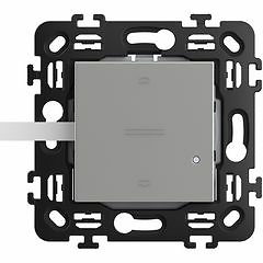 El interruptor inalámbrico para persianas le permite controlar sus persianas a distancia a través de la aplicación Home + Control, y centralizar el control de varias persianas sin tener que pasar más cables. De color aluminio. El interruptor inalámbrico para persianas le permite controlar sus persianas a distancia a través de la aplicación Home + Control, y centralizar el control de varias persianas sin tener que pasar más cables. De color aluminio.