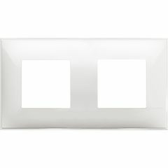 Placa embellecedora Classia de color Blanco - 2 x 2 módulos 