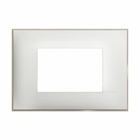 Placa embellecedora Classia de color Blanco Satinado - 3 módulos